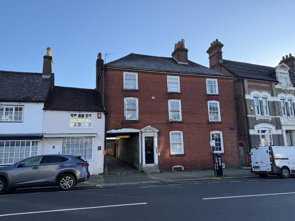 Lot: 88 - FREEHOLD COMMERCIAL PROPERTY ON HIGH STREET - Front elevation